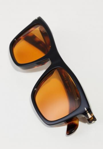 Солнечные очки