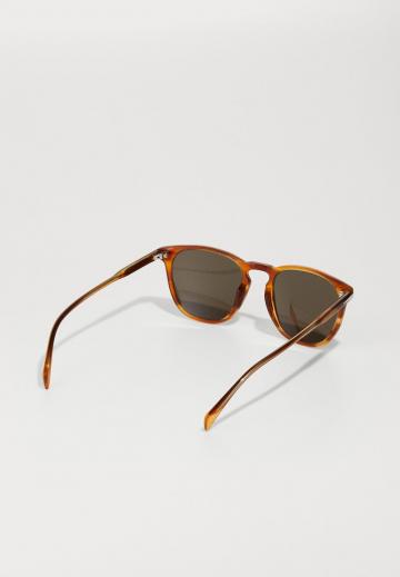 Солнечные очки