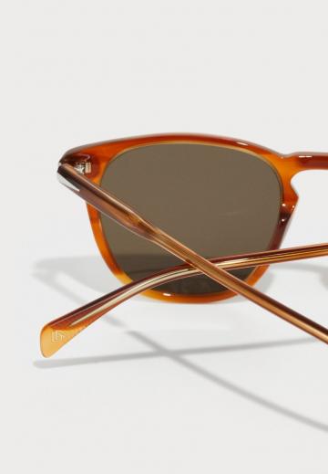 Солнечные очки