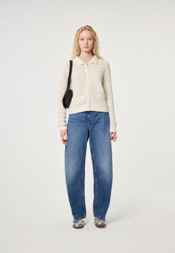 Вязаная кофта