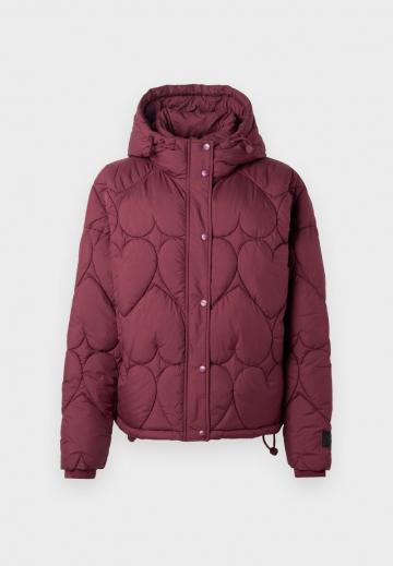 Зимняя куртка