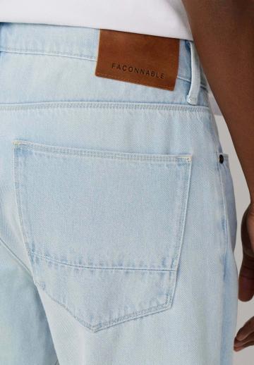 Прямые джинсы