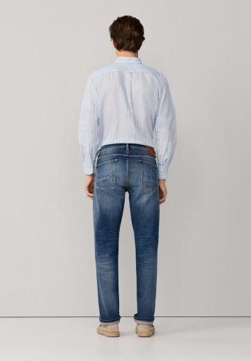 Прямые джинсы