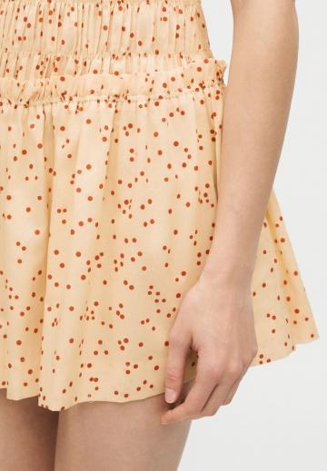 Короткое платье