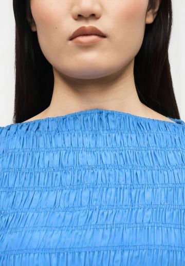 Короткое платье