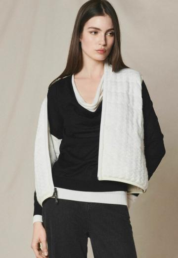 Пуховой жилет