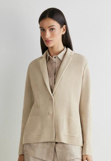 Вязаная кофта