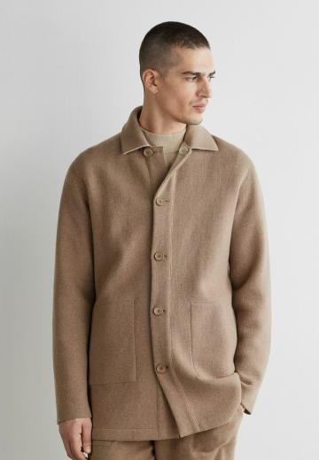 Короткое пальто