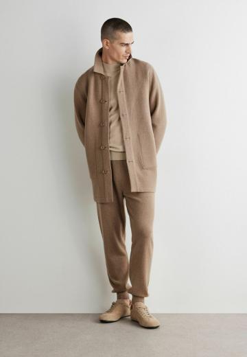 Короткое пальто