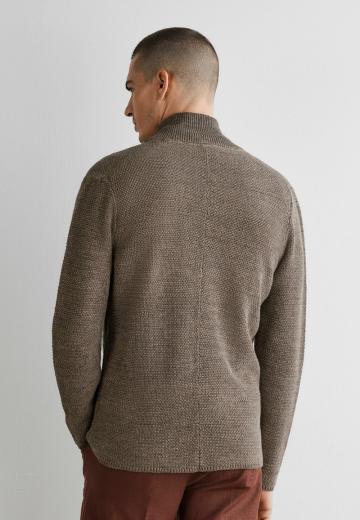 Вязаная кофта