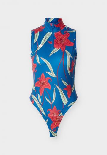 Спортивный топ