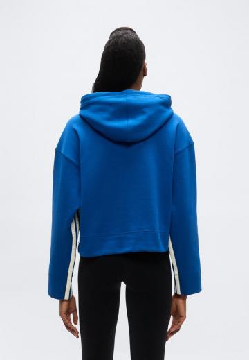 Спортивная толстовка