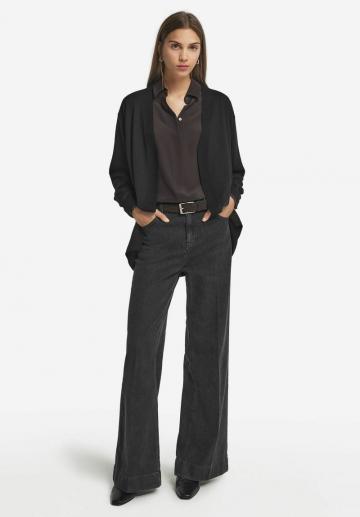 Длинный жилет