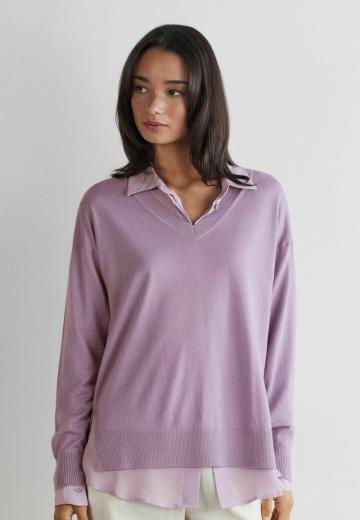 Пуловер с вырезом V