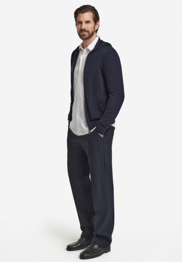 Вязаная кофта