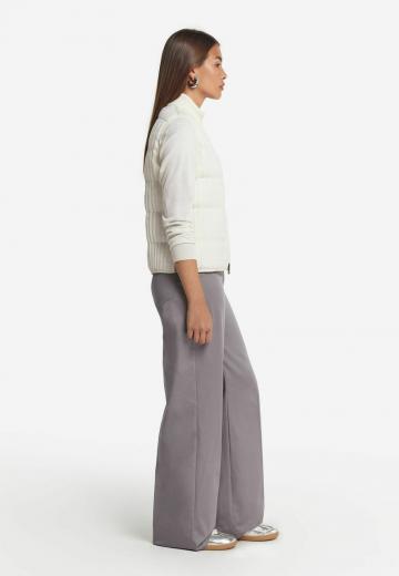 Пуховой жилет