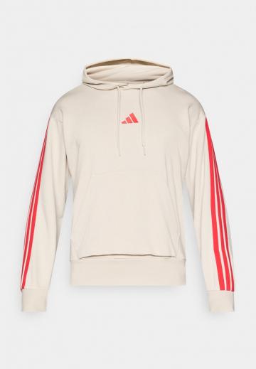 Спортивная кофта