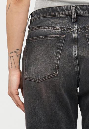 Клешеные джинсы