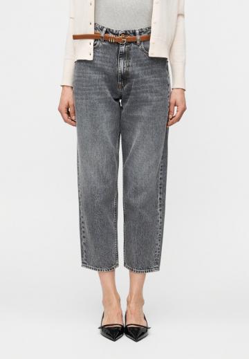 Короткие джинсы