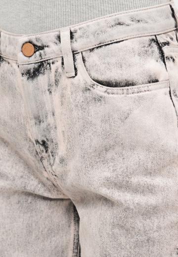 Клешеные джинсы