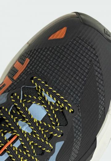 Беговые кроссовки