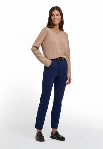 Пуловер в полоску