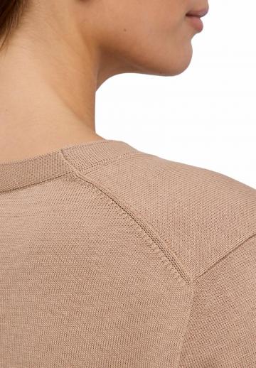 Пуловер в полоску