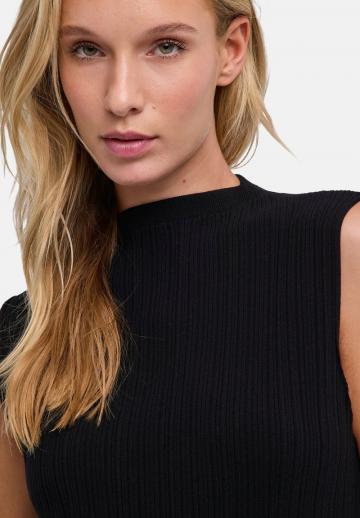 Длинный топ