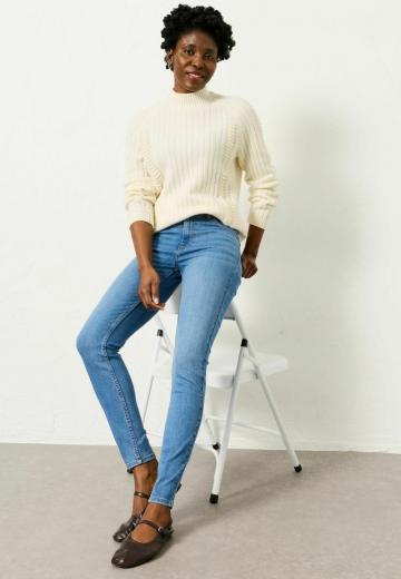 Узкие джинсы