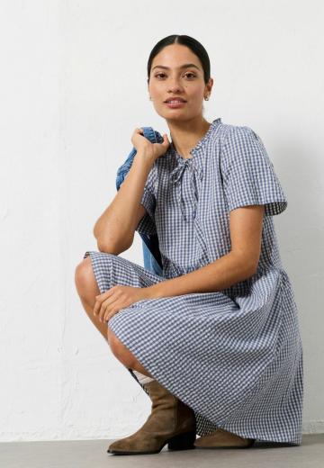 Короткое платье