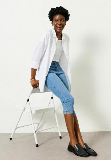 Короткие джинсы