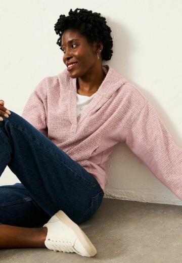 Пуловер с капюшоном