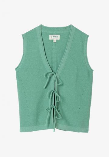 Джинсовая жилетка