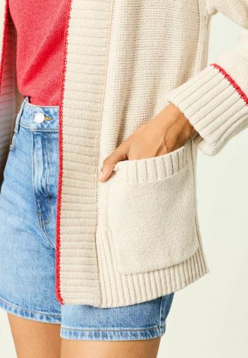 Жаккардовая вязаная кофта