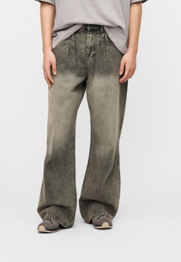 Прямые джинсы