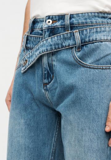 Прямые джинсы