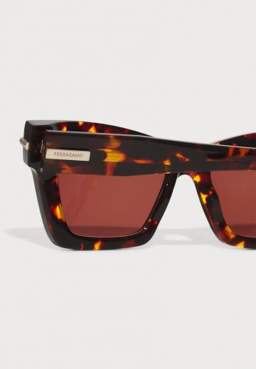 Солнечные очки