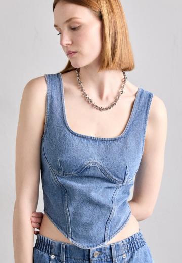 Джинсовая жилетка