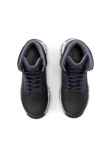 Походные ботинки