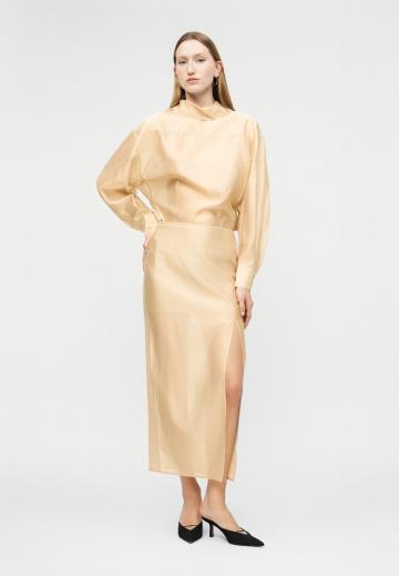 Атласная блузка