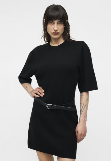 Вязаное платье