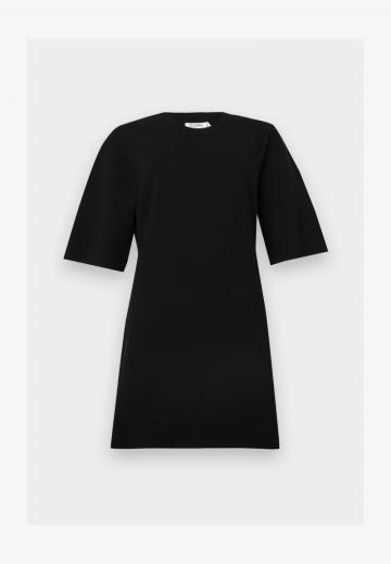 Вязаное платье