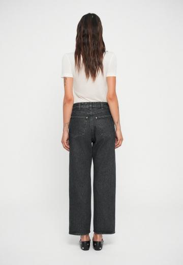 Джинсы бойфренда