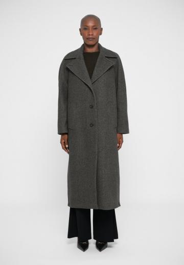 Шерстяное пальто