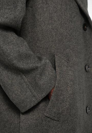 Шерстяное пальто