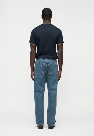 Прямые джинсы