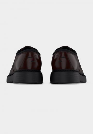 Ботинки на шнуровке