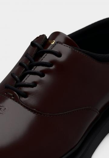 Ботинки на шнуровке