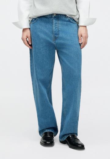 Прямые джинсы