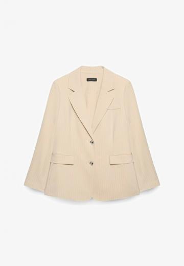 Короткое пальто